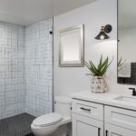 Reforma de baño Construcciones y Reformas Sanframur